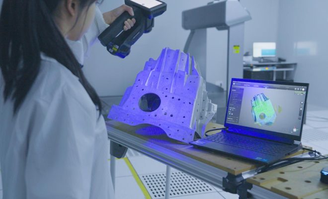 Kézi 3D szkenner fedélzeti minőségellenőrzéssel FreeScan Omni