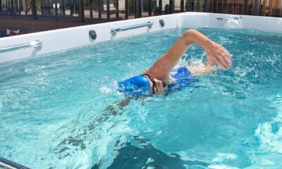 ellenáramoltatásos swim-spa medence